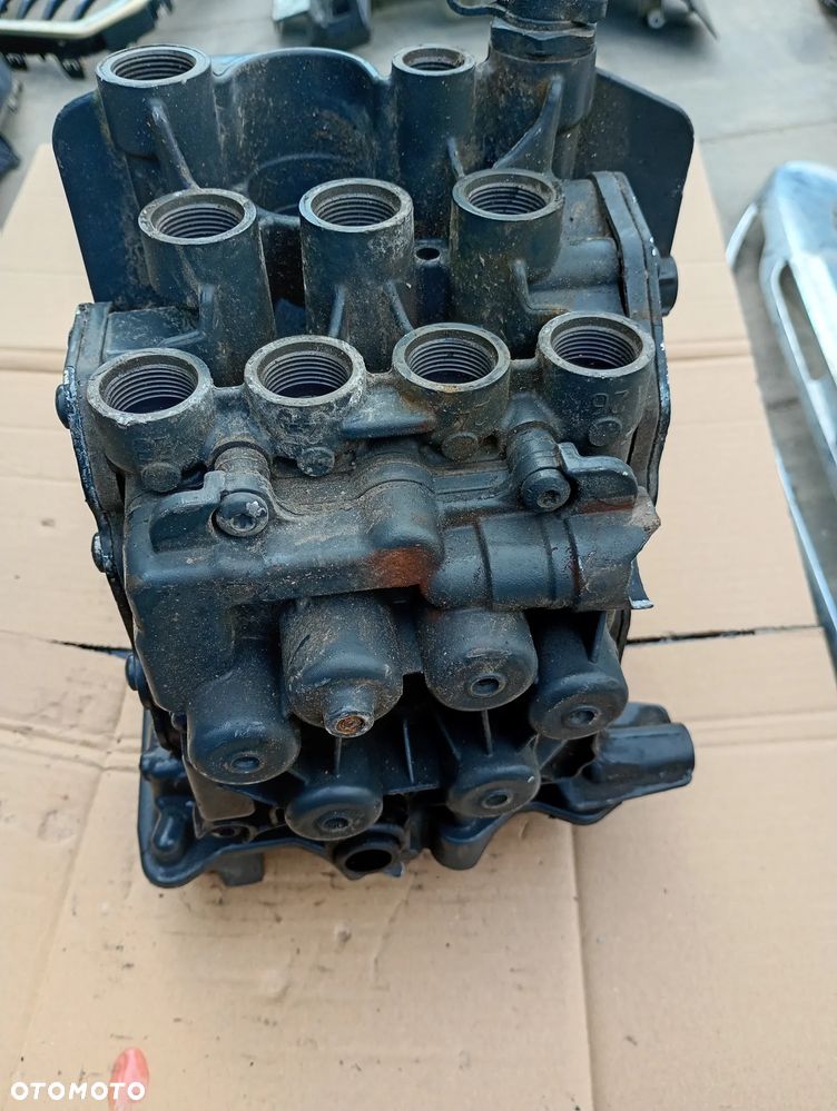 EN-AC47100 osuszacz powietrza mercedes actros mp4 - 6