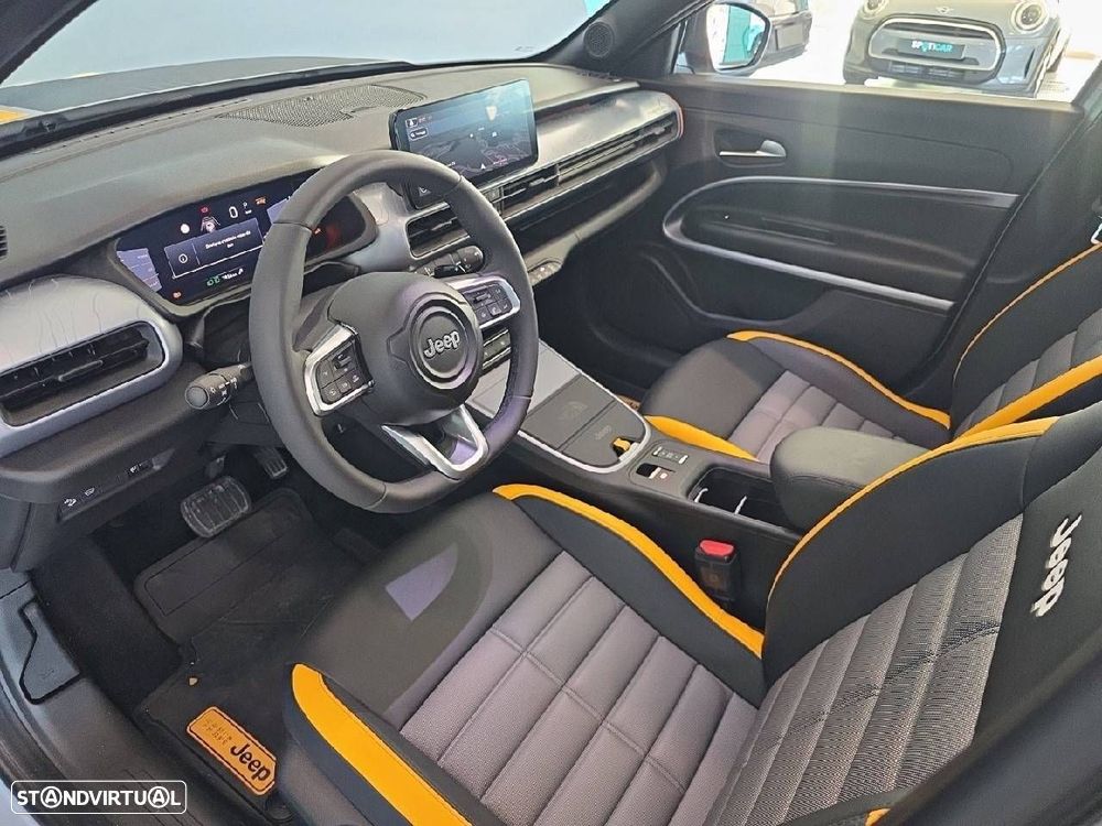 Jeep Avenger 1.2 4xe Hybrid eAWD The North Face - 9