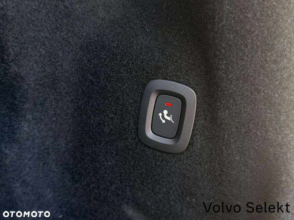 Volvo XC 60 - 41
