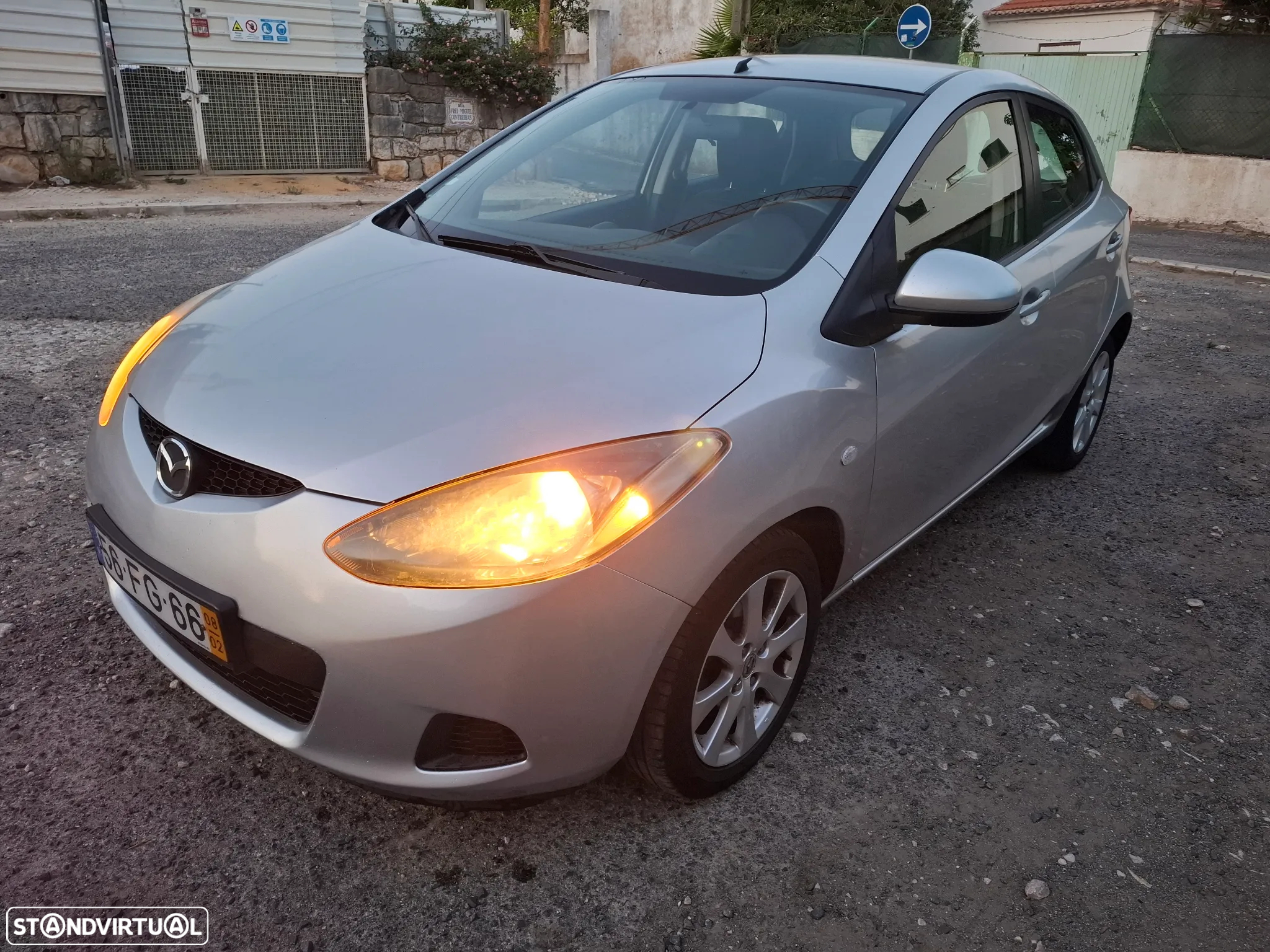 Mazda 2 1.3 MZR Exclusive - 6