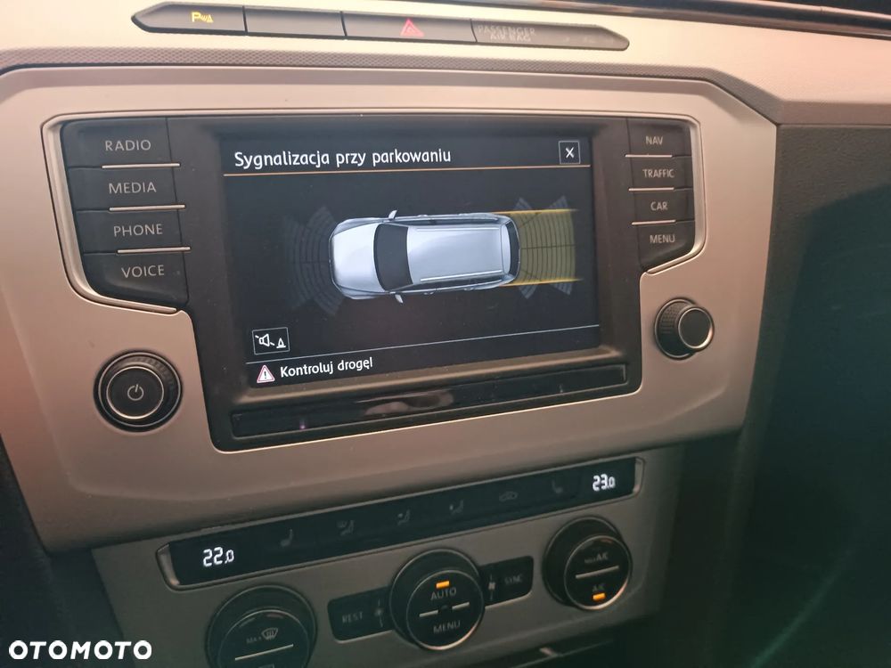 Volkswagen Passat - 18