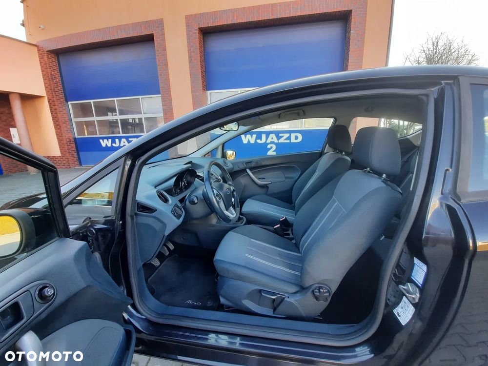 Ford Fiesta 1.25 Champions Edition - 8