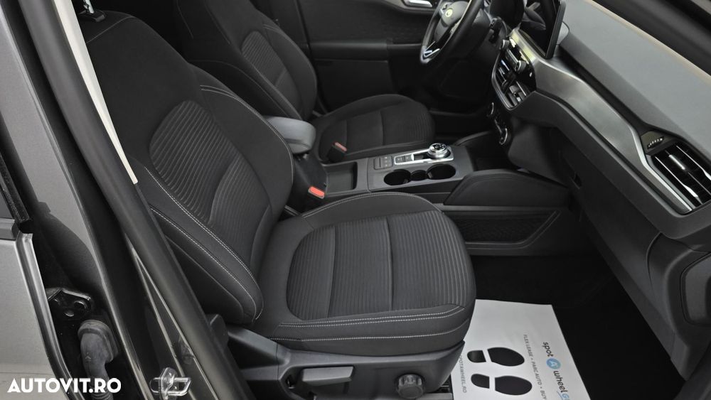 Ford Kuga - 19