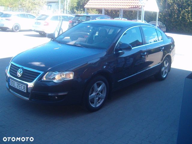 Volkswagen Passat - 3