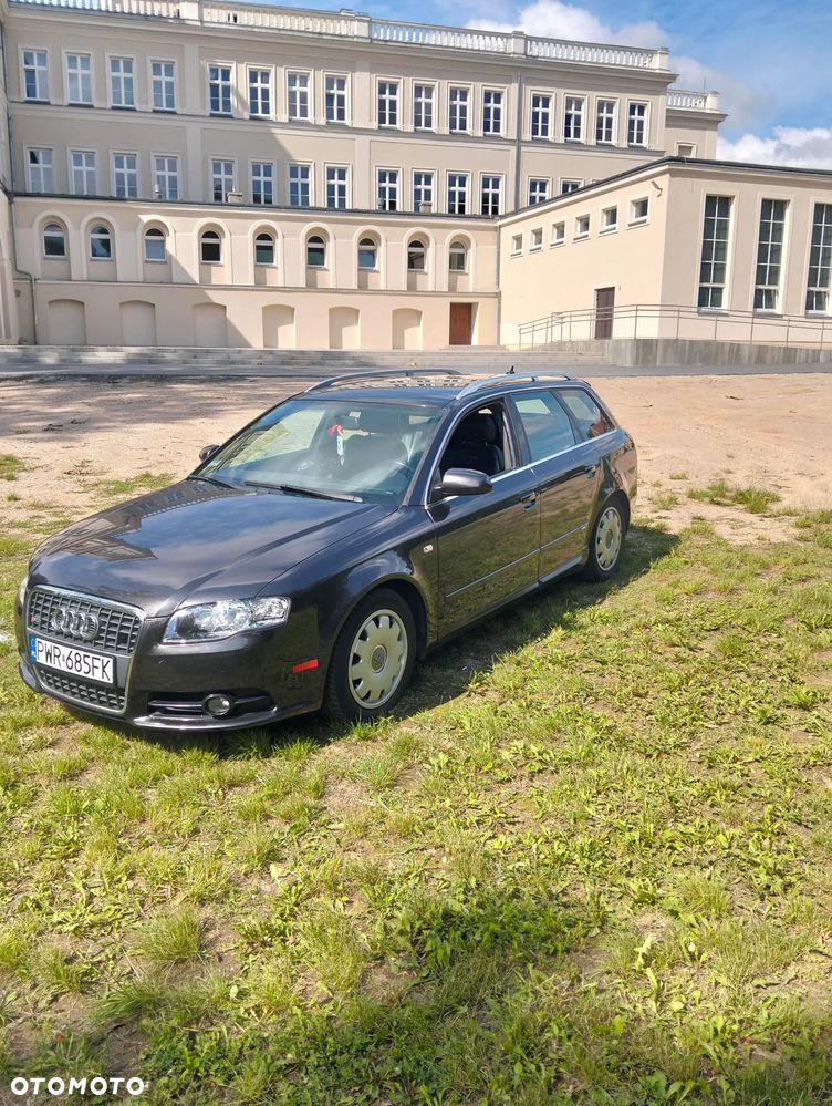 Audi A4 Avant - 1