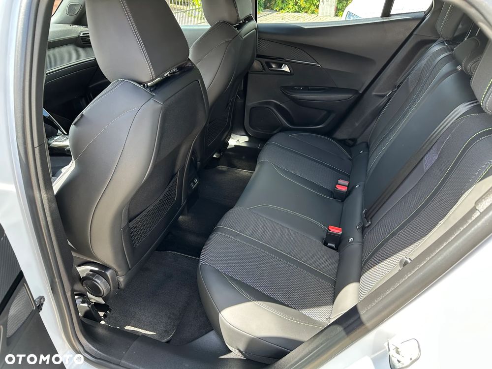 Peugeot 2008 - 23
