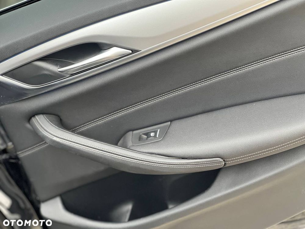 BMW Seria 5 530e xDrive - 17
