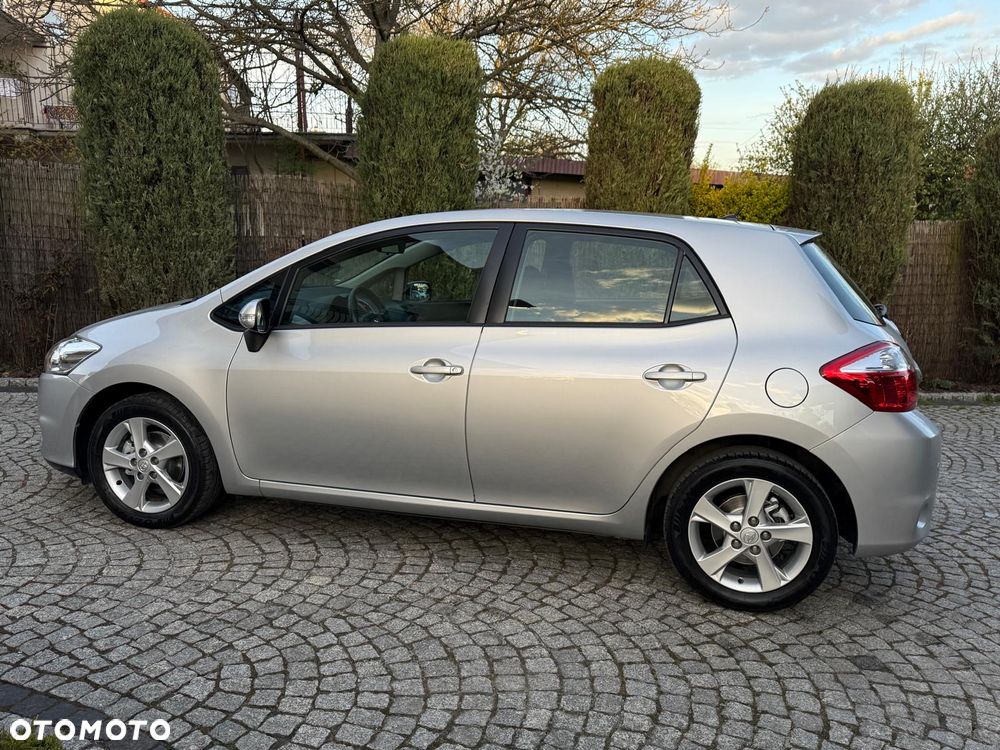 Toyota Auris 1.6 Edition - 12