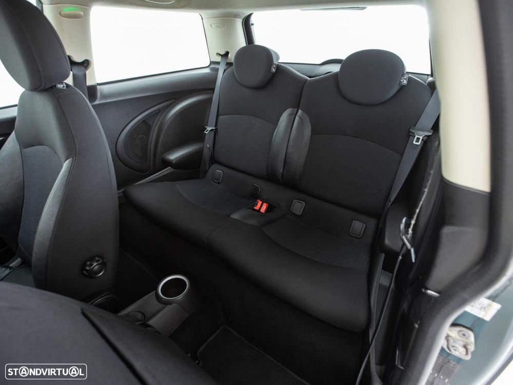 MINI 3 Portas - 10