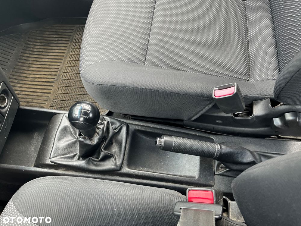 Chevrolet Aveo 1.2 16V Base - 22