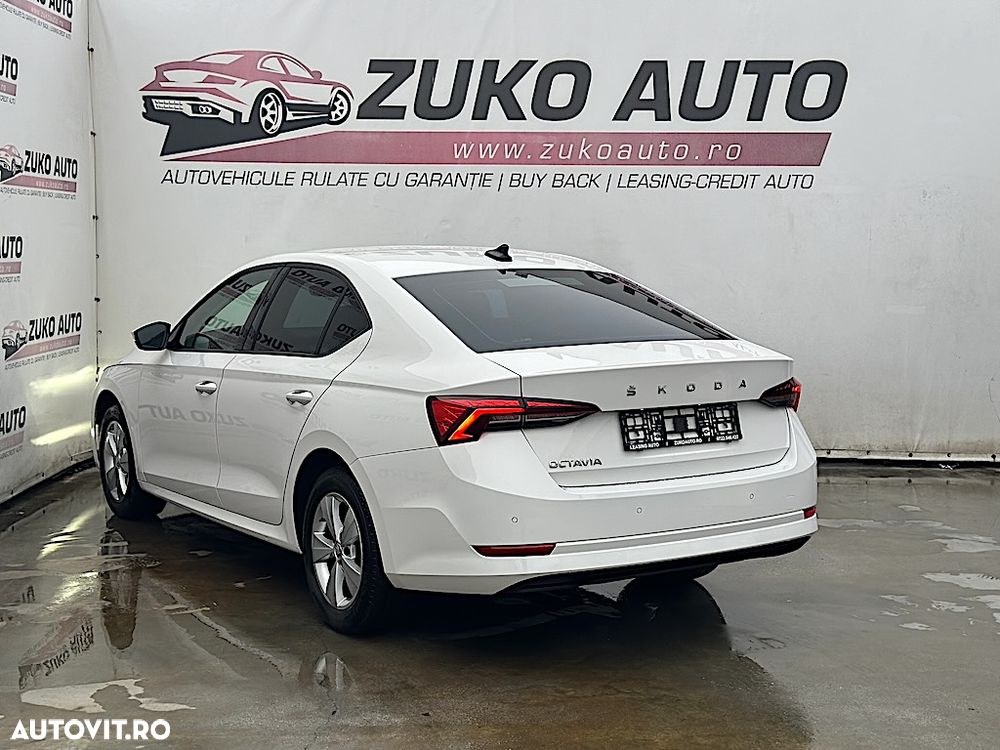Skoda Octavia 2.0 TDI STYLE - 4
