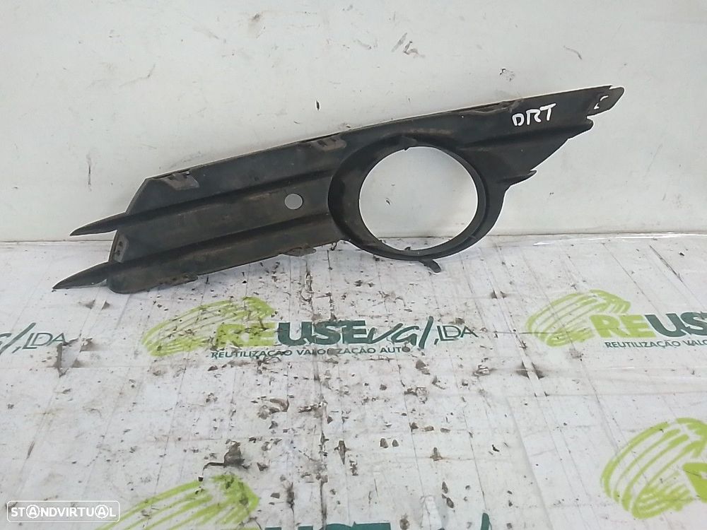 Grelha P/Choques Fr Farol Nevoeiro Dto Opel Corsa D (S07) - 2