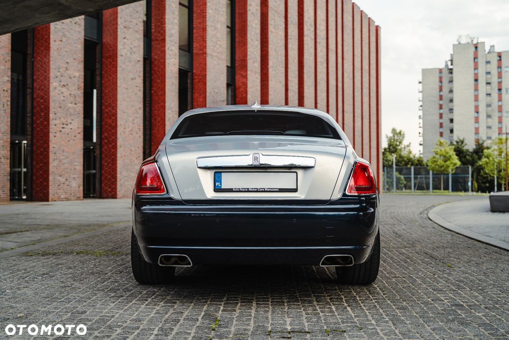 Rolls-Royce Ghost - 10