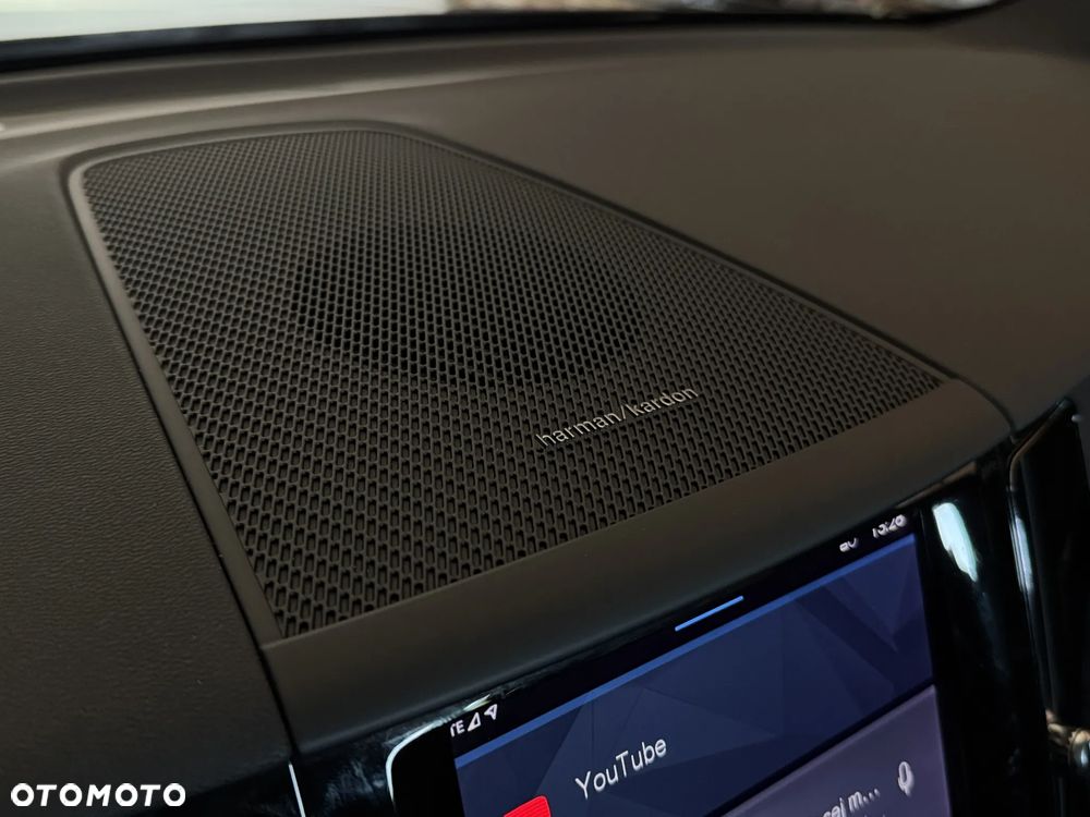 Volvo XC 60 B4 D Ultimate Dark - 13