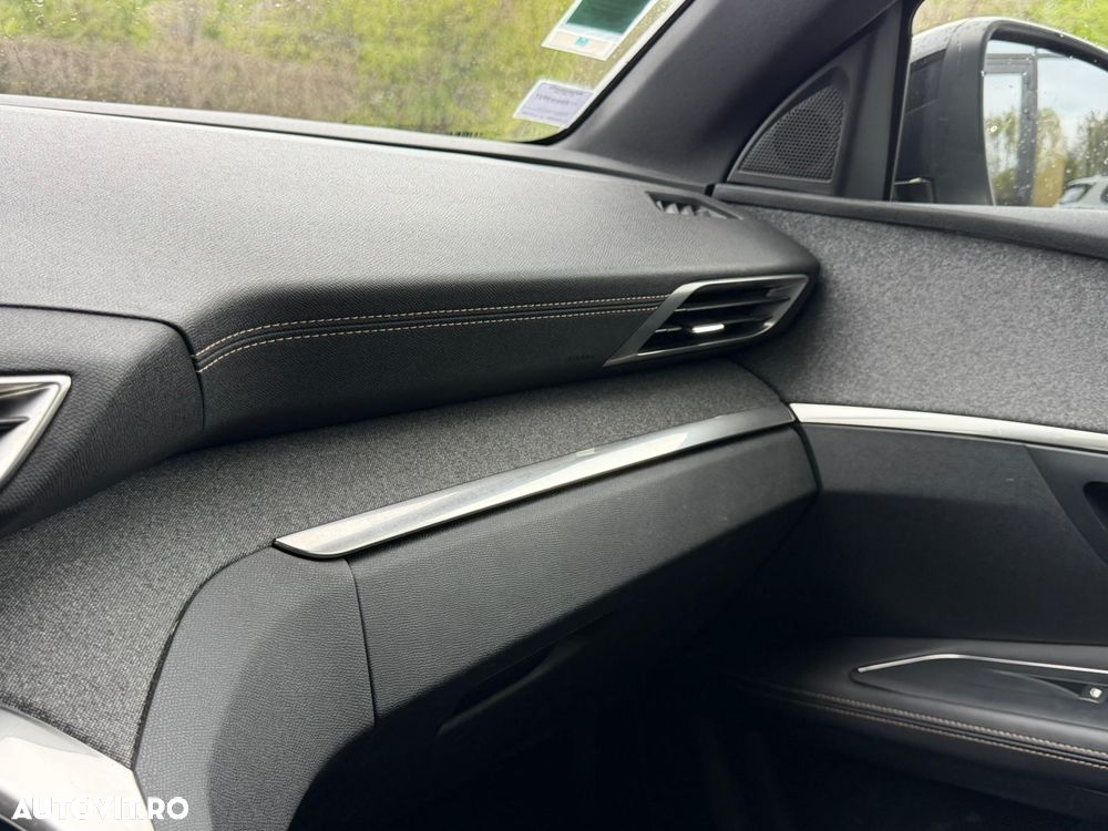 Peugeot 3008 1.2 PureTech Turbo S&S EAT6 GT-Line - 40