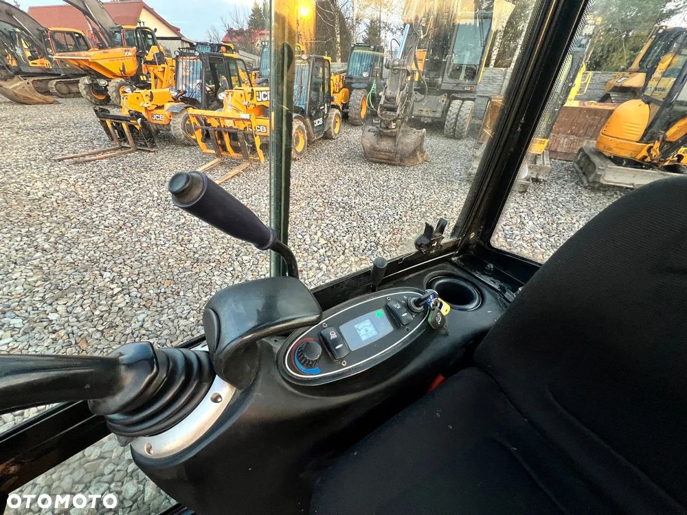 JCB 8018 - 10