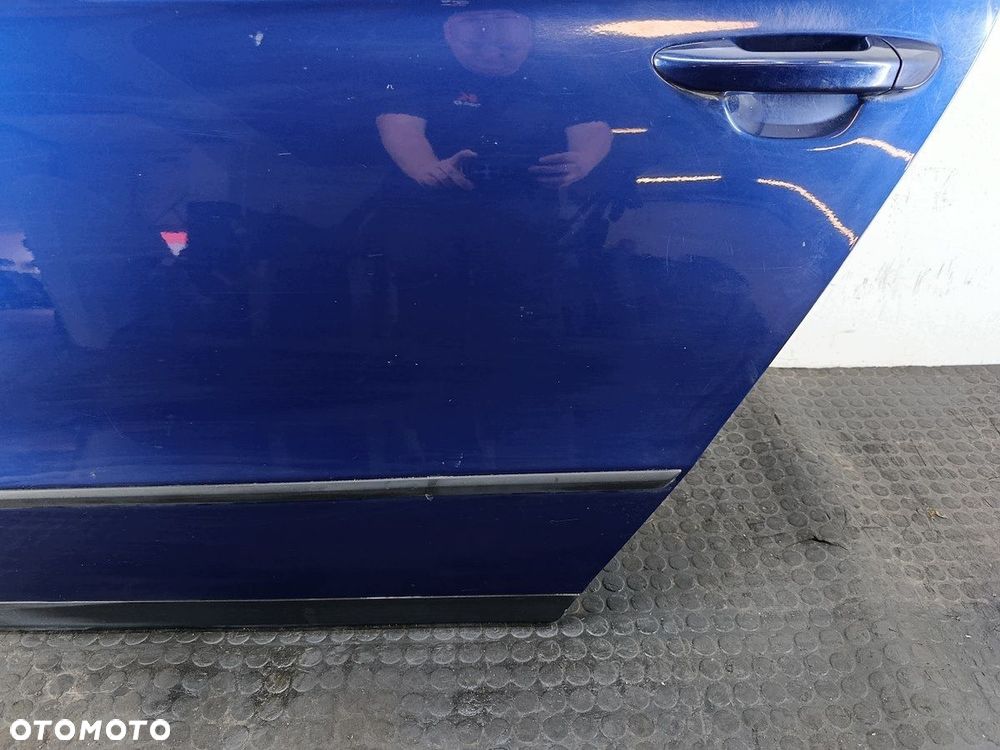 DRZWI TYŁ LEWY  VW PASSAT B6 LD5Q KOMBI - 8