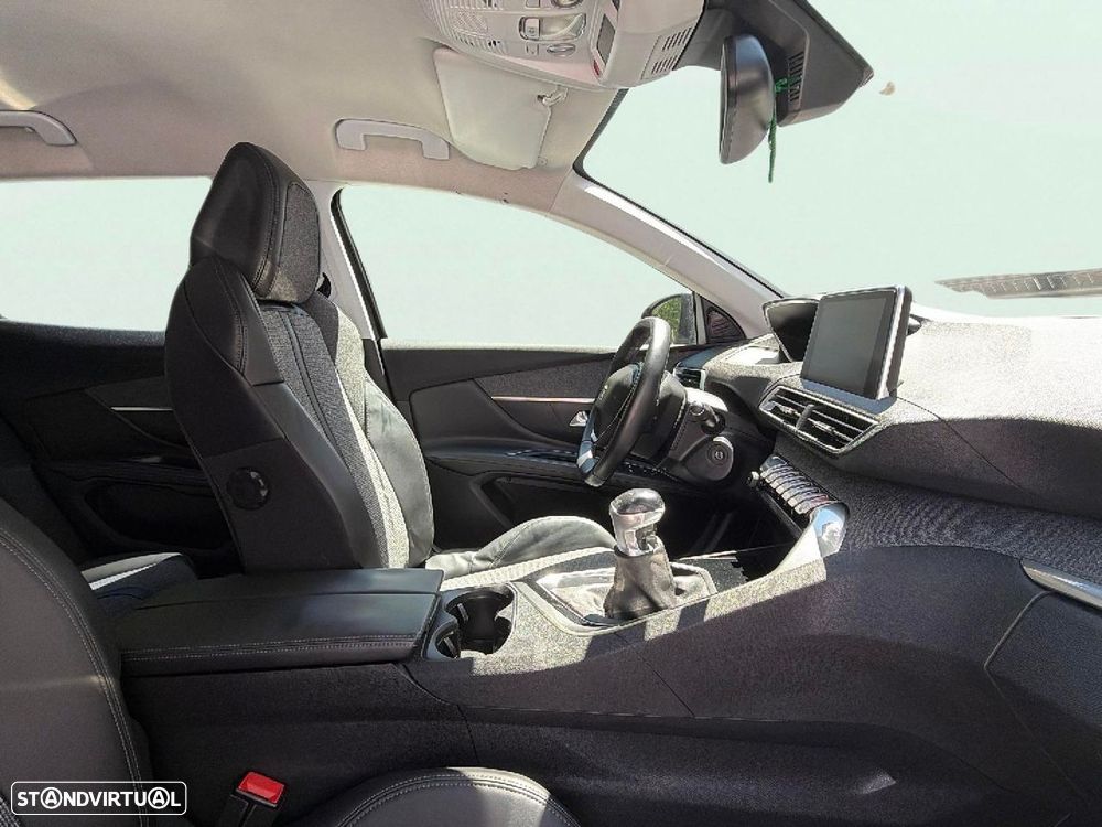 Peugeot 3008 - 15
