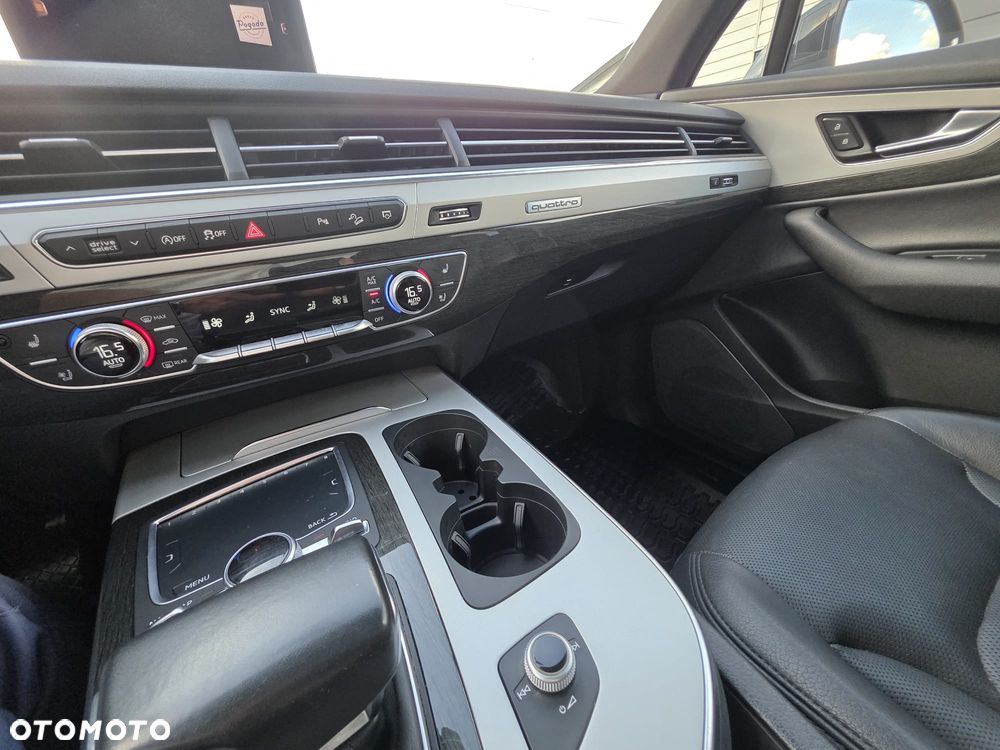 Audi Q7 3.0 TFSI Quattro Tiptr - 33