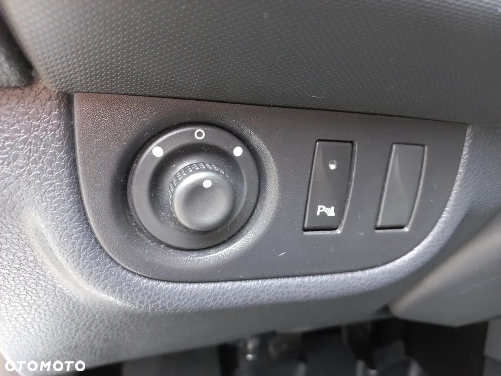Dacia Sandero 1.0 SCe Laureate - 15