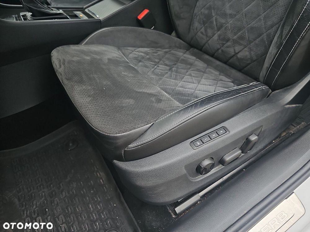 Skoda Superb 2.0 TDI SCR 4x4 Sportline DSG - 18