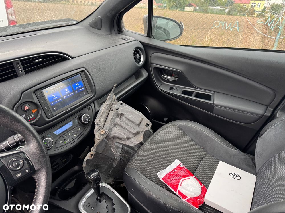 Toyota Yaris Hybrid 1.5 VVT-i Style - 14