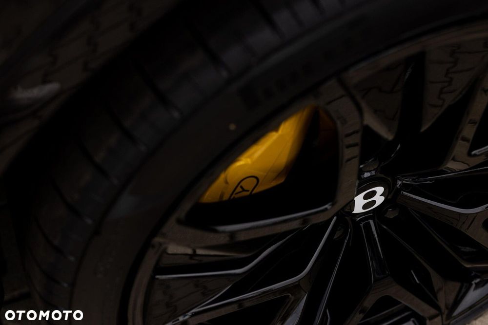Bentley Bentayga - 12
