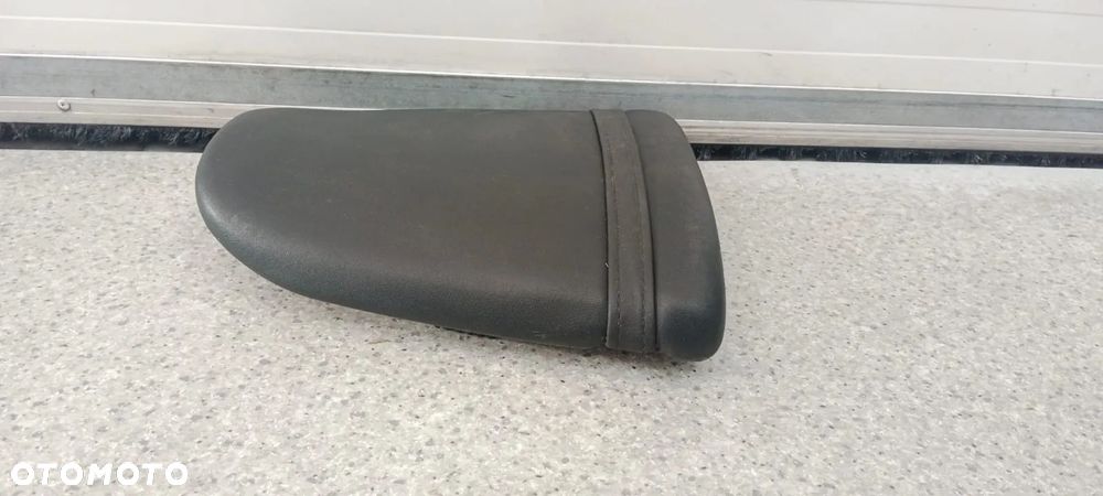 siedzenie pasażera kanapa Suzuki GSXR 600/750 (nr1121) - 2