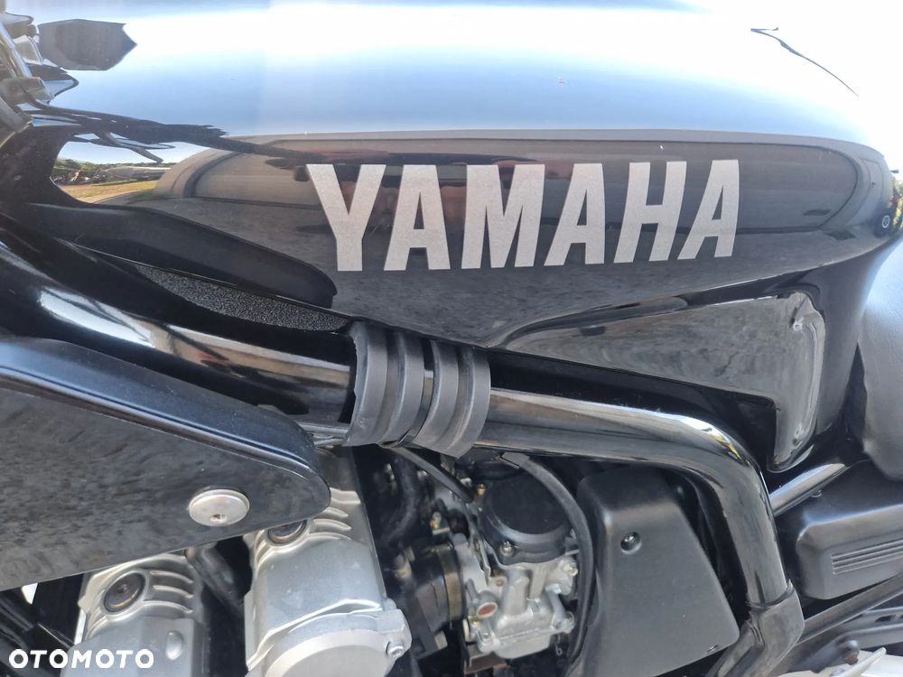 Yamaha FZ - 33