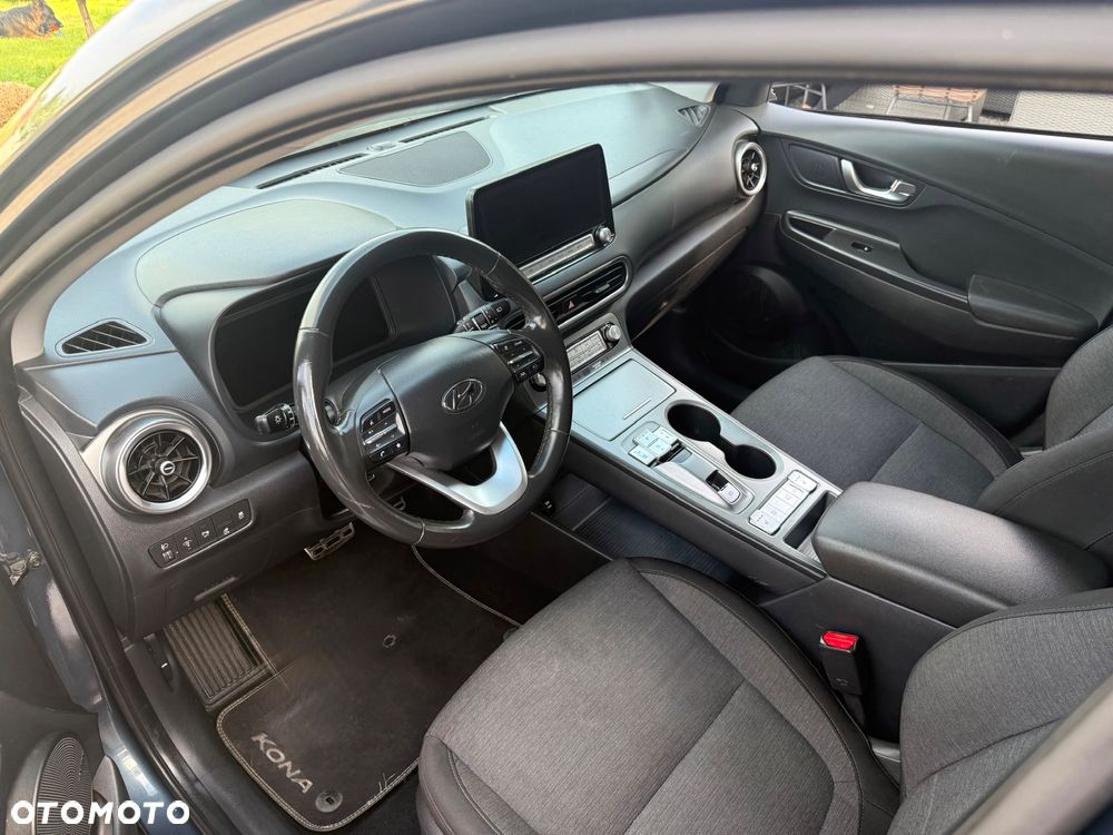 Hyundai Kona Premium - 15