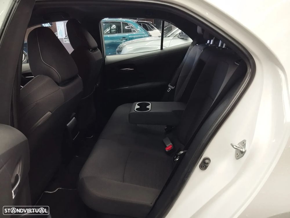 Toyota Corolla 1.8 Hybrid Comfort - 13