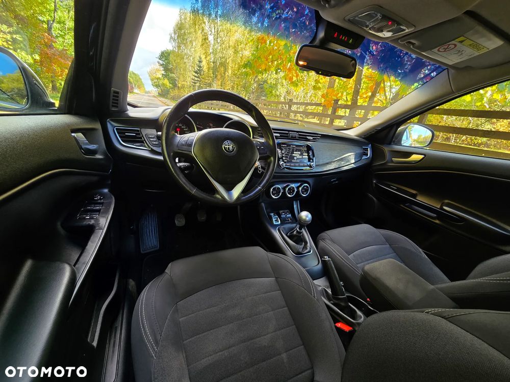 Alfa Romeo Giulietta 1.6 JTDM 16V Super - 27