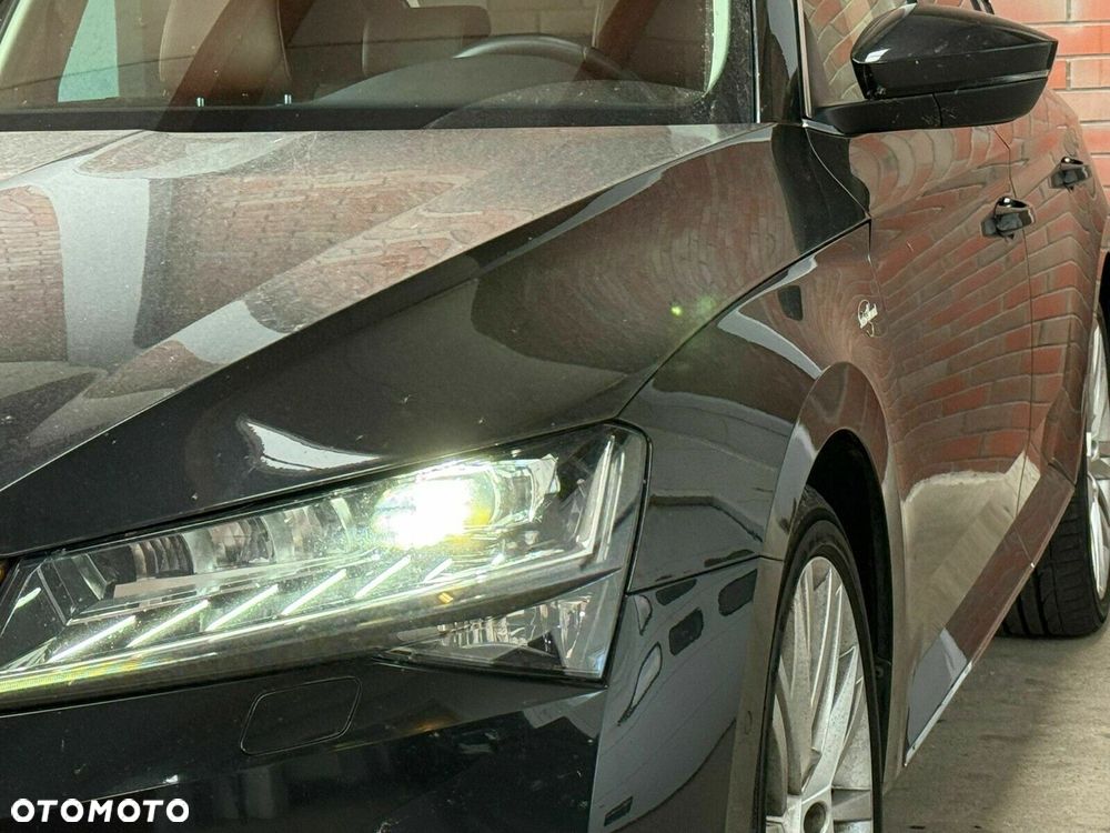 Skoda Superb 2.0 TDI SCR L&K DSG - 9