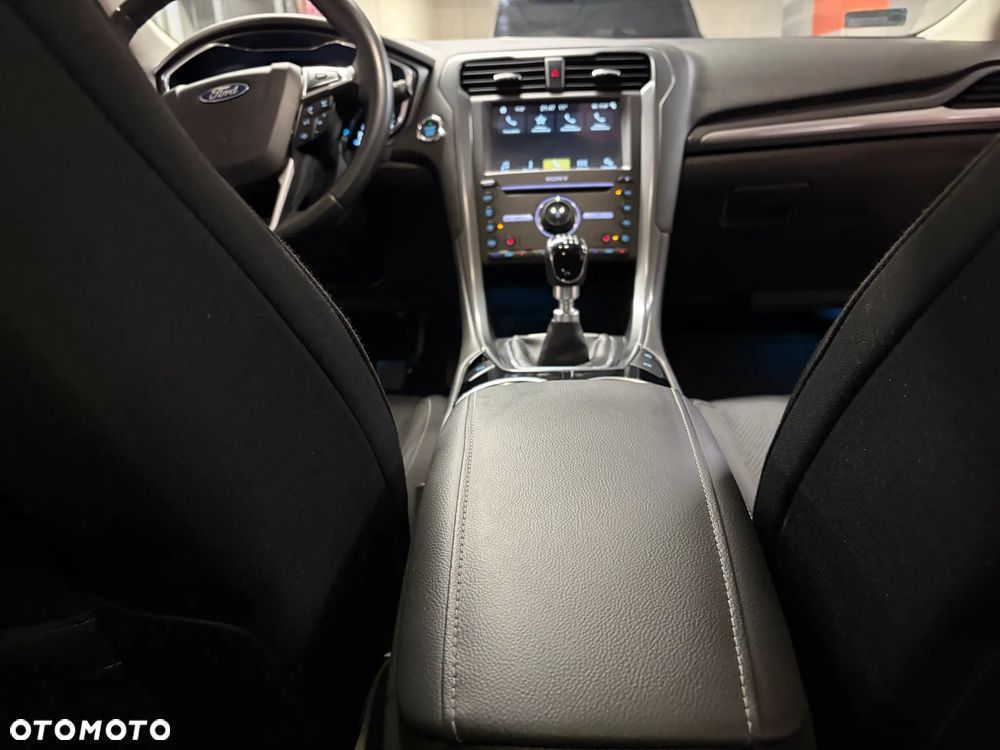 Ford Mondeo 2.0 TDCi Titanium - 15
