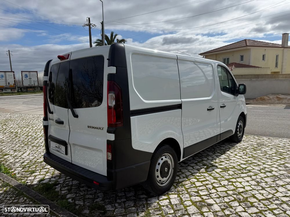 Renault Trafic - 6