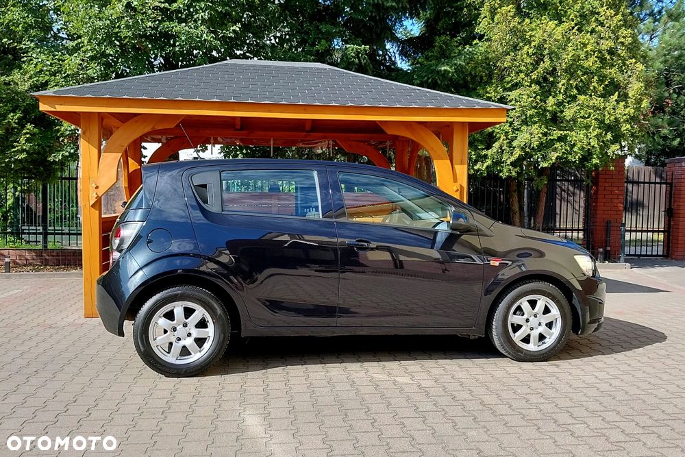 Chevrolet Aveo 1.4 LTZ - 22