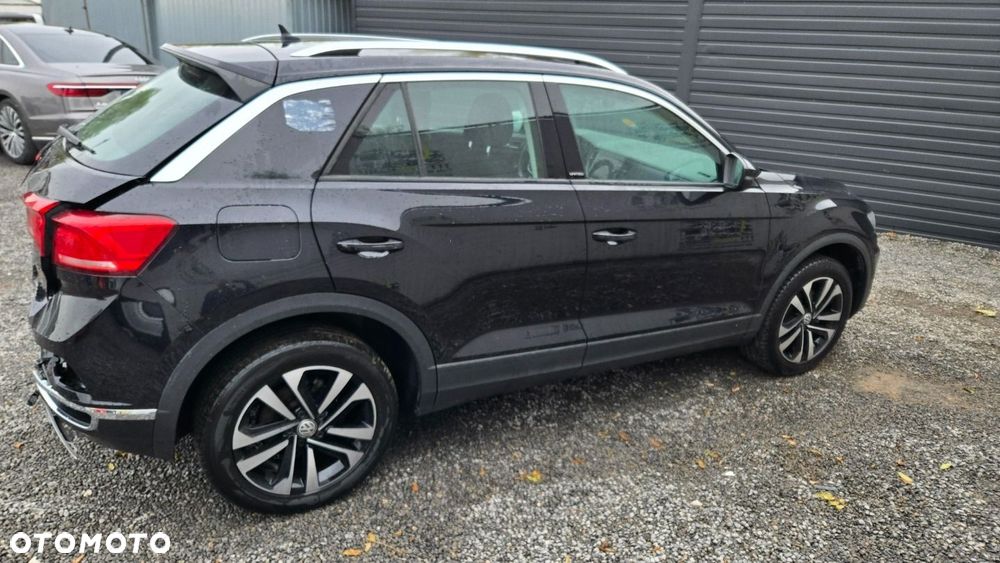 Volkswagen T-Roc - 25