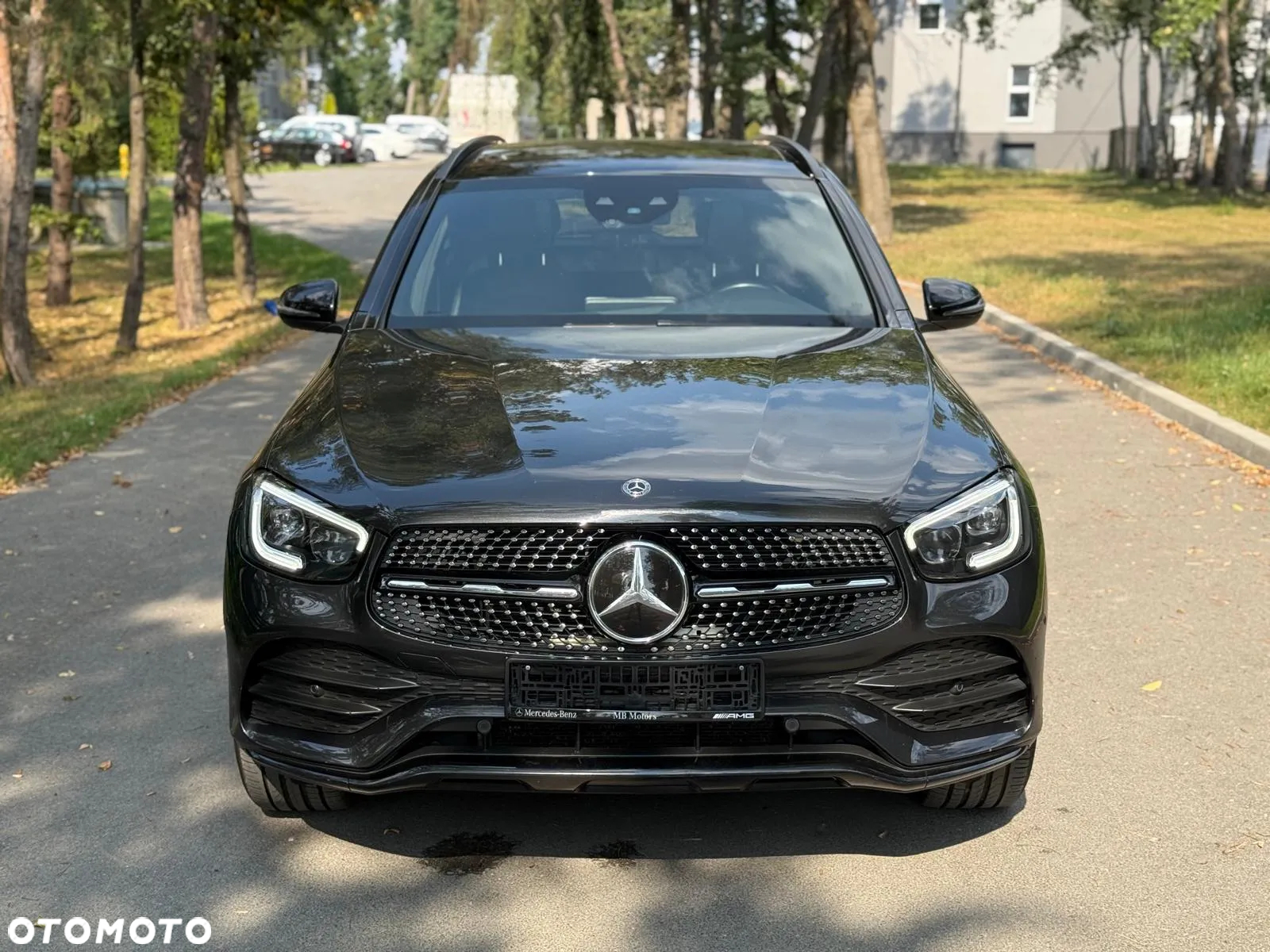 Mercedes-Benz GLC 300 d 4Matic 9G-TRONIC AMG Line - 2