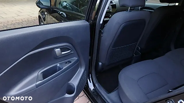 Kia Rio - 18