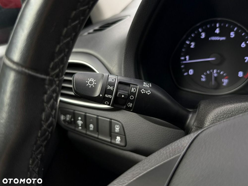 Hyundai i30 1.5 DPI Classic + - 20