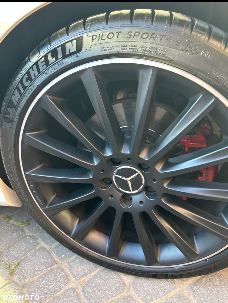 Mercedes-Benz Klasa C AMG 43 Coupe 4Matic 9G-TRONIC Night Edition - 27