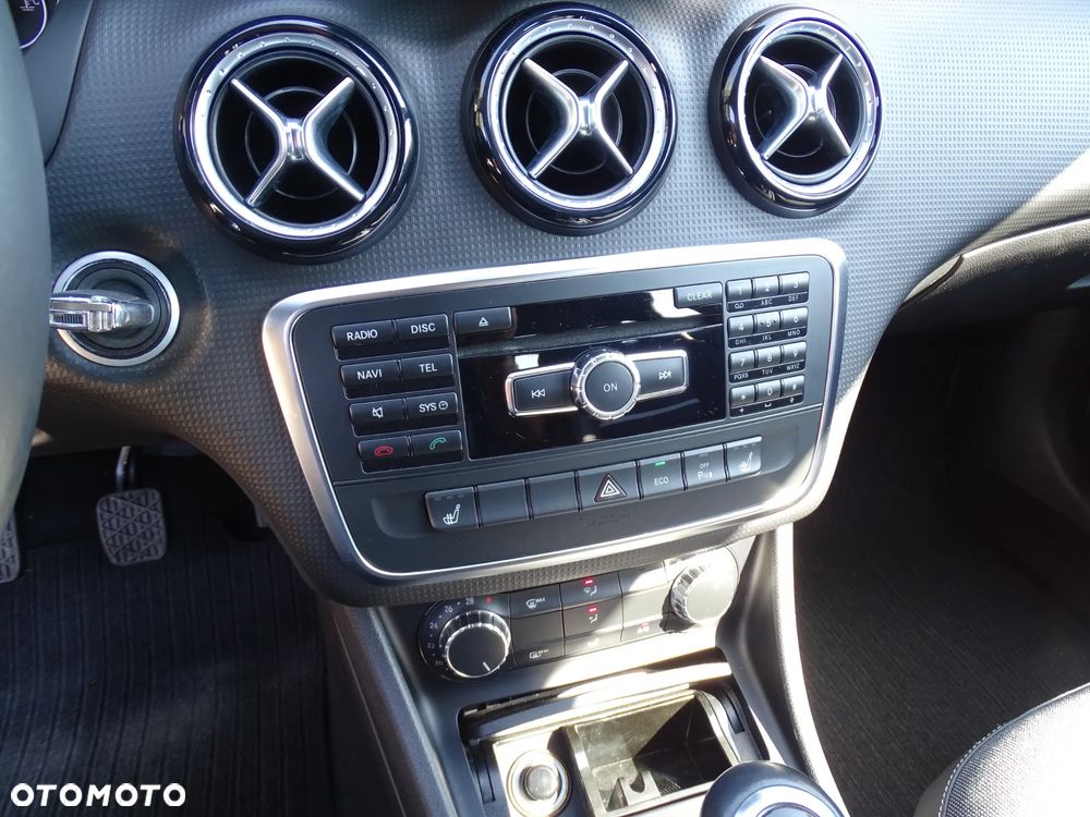 Mercedes-Benz Klasa A 180 (BlueEFFICIENCY) Urban - 29