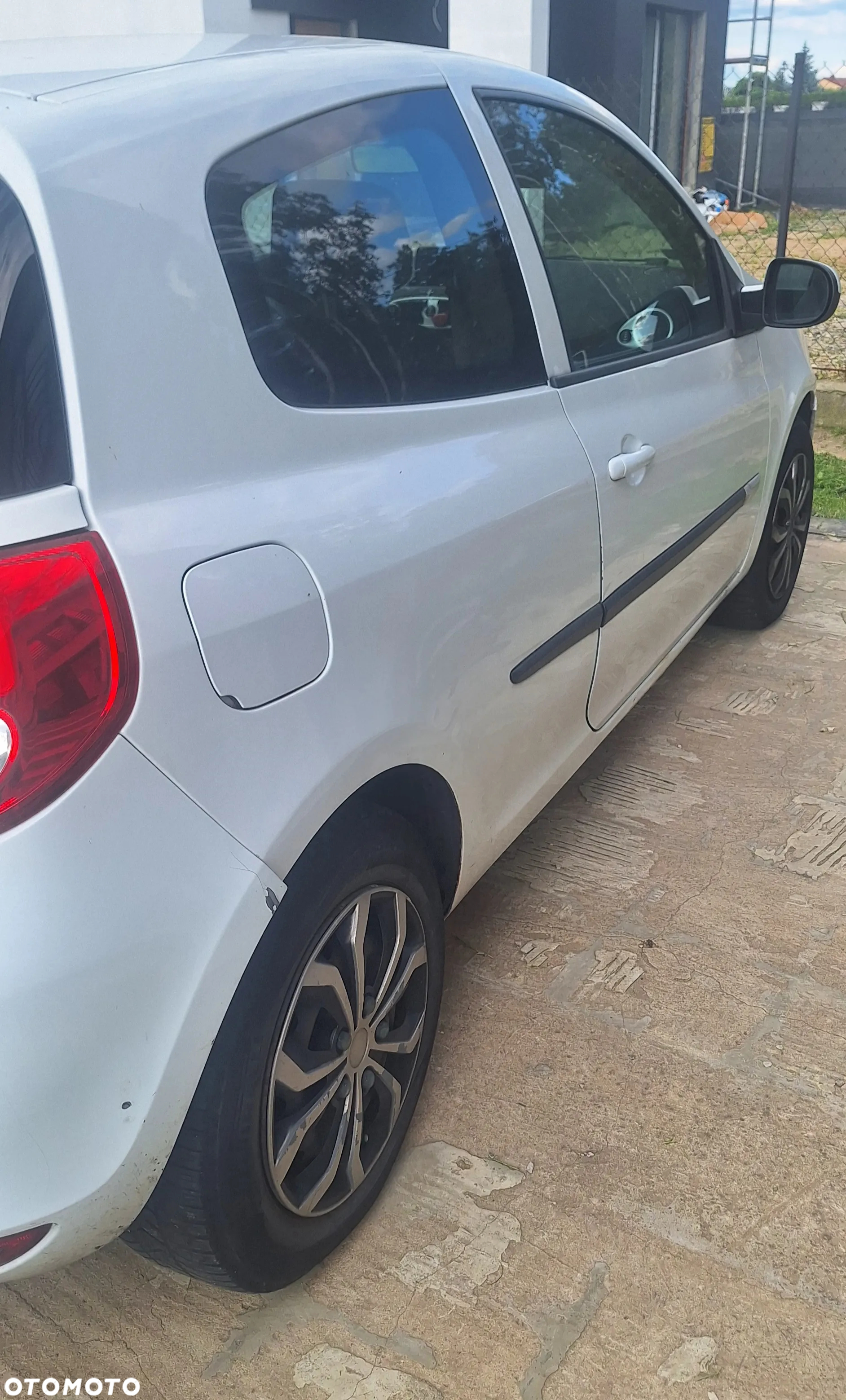 Renault Clio 1.5 dCi Alize - 4