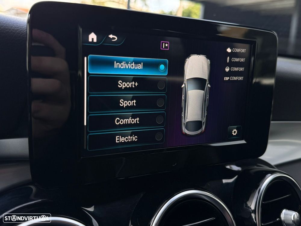 Mercedes-Benz GLC 300 de Coupé 4Matic - 56