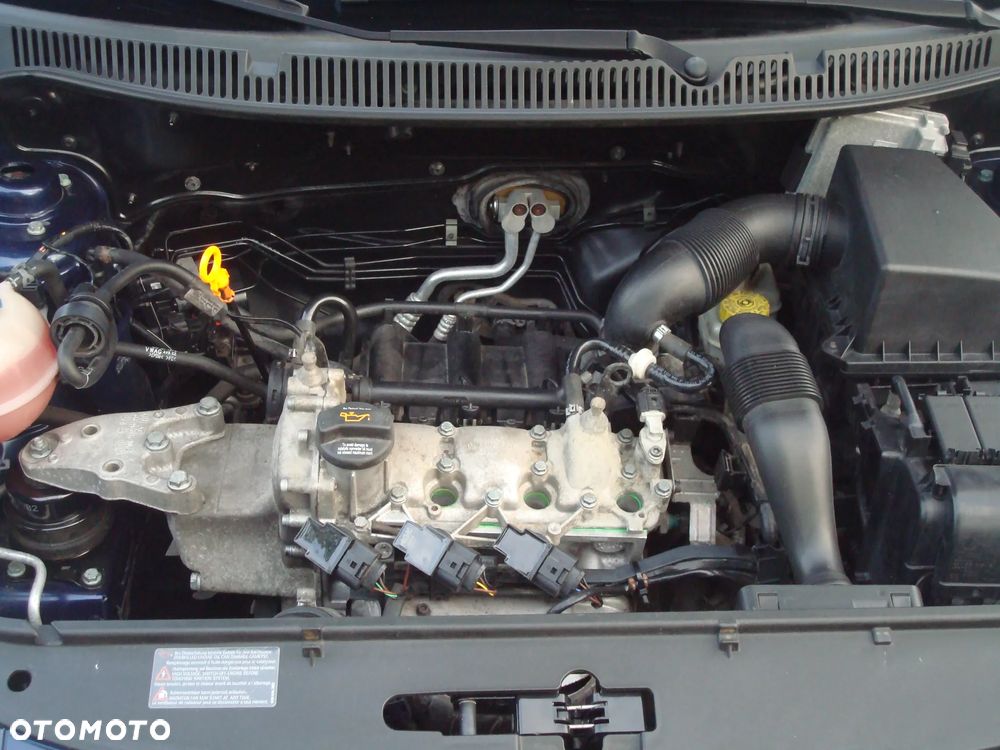 Volkswagen Polo 1.4 16V Trendline - 24