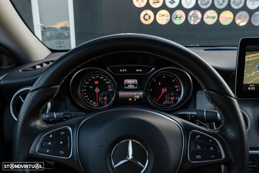 Mercedes-Benz CLA 200 d Shooting Brake Urban Aut. - 17