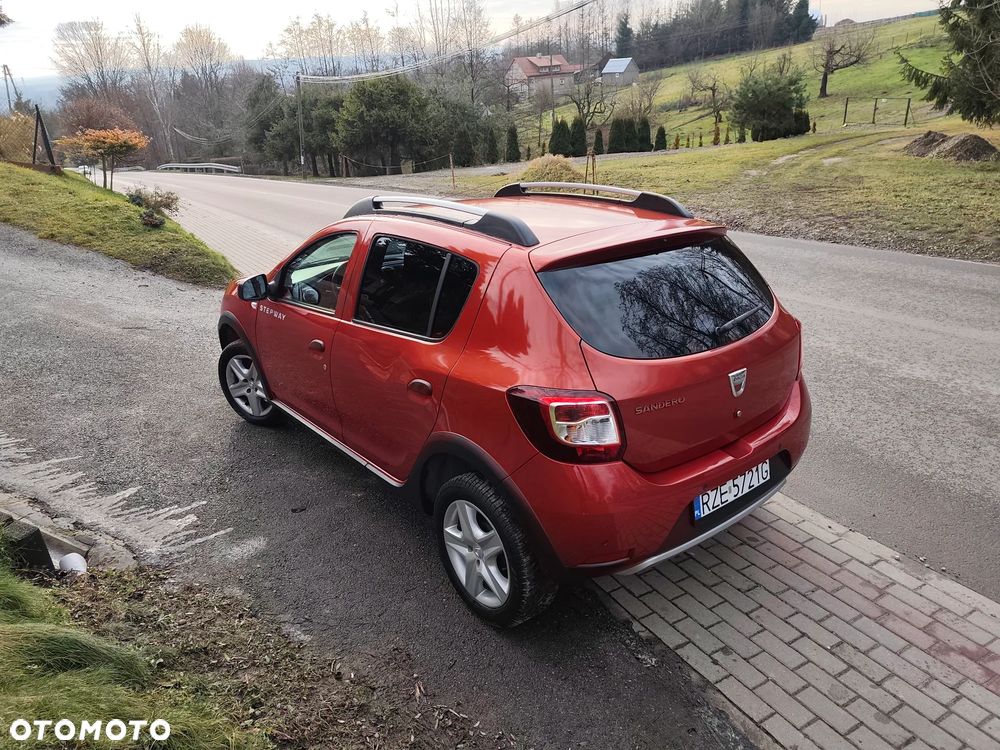 Dacia Sandero - 5