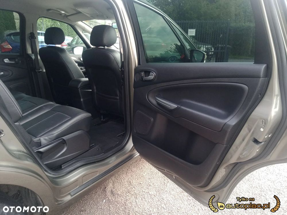 Ford S-Max 2.0 TDCi DPF Titanium X - 16