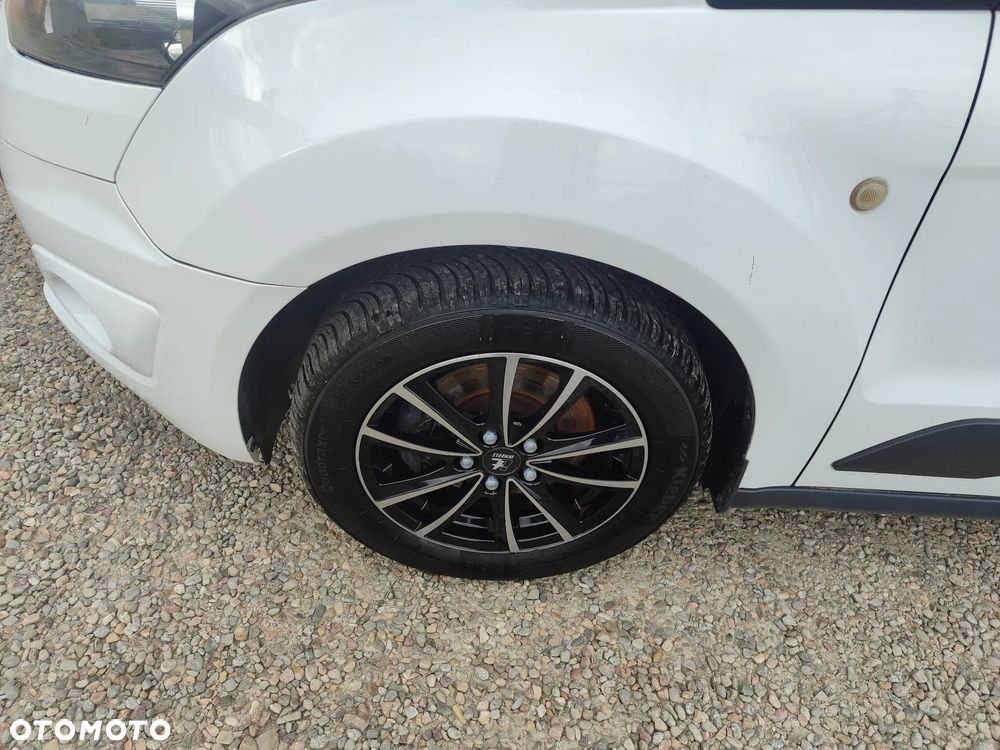 Ford Connect - 17