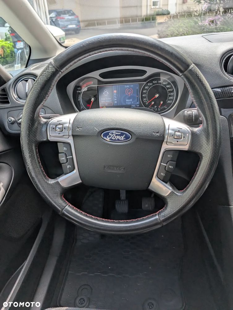 Ford S-Max 2.0 TDCi DPF Titanium X - 17